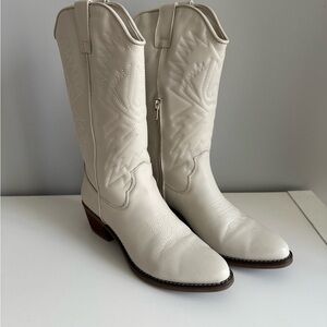 Steve Madden Cream Heeled Boots